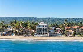 Watermark Luxury Oceanfront Residences